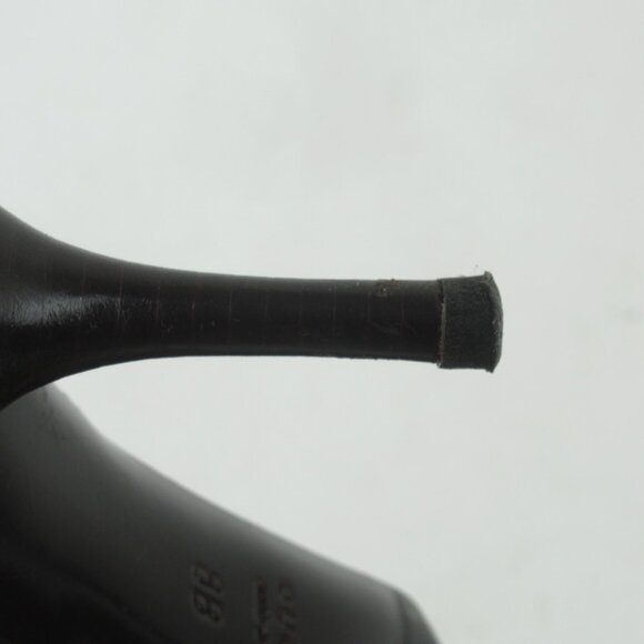 Gucci Beige/Ebonoy GG Fabric Side Zip Ankle Boots size 8 *Treasures of New York - Picture 5 of 15